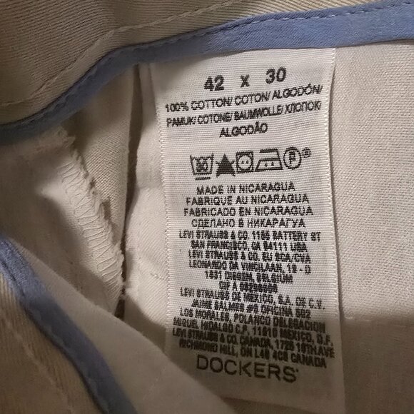 Dockers Classic Fit Chinos - Picture 3 of 4